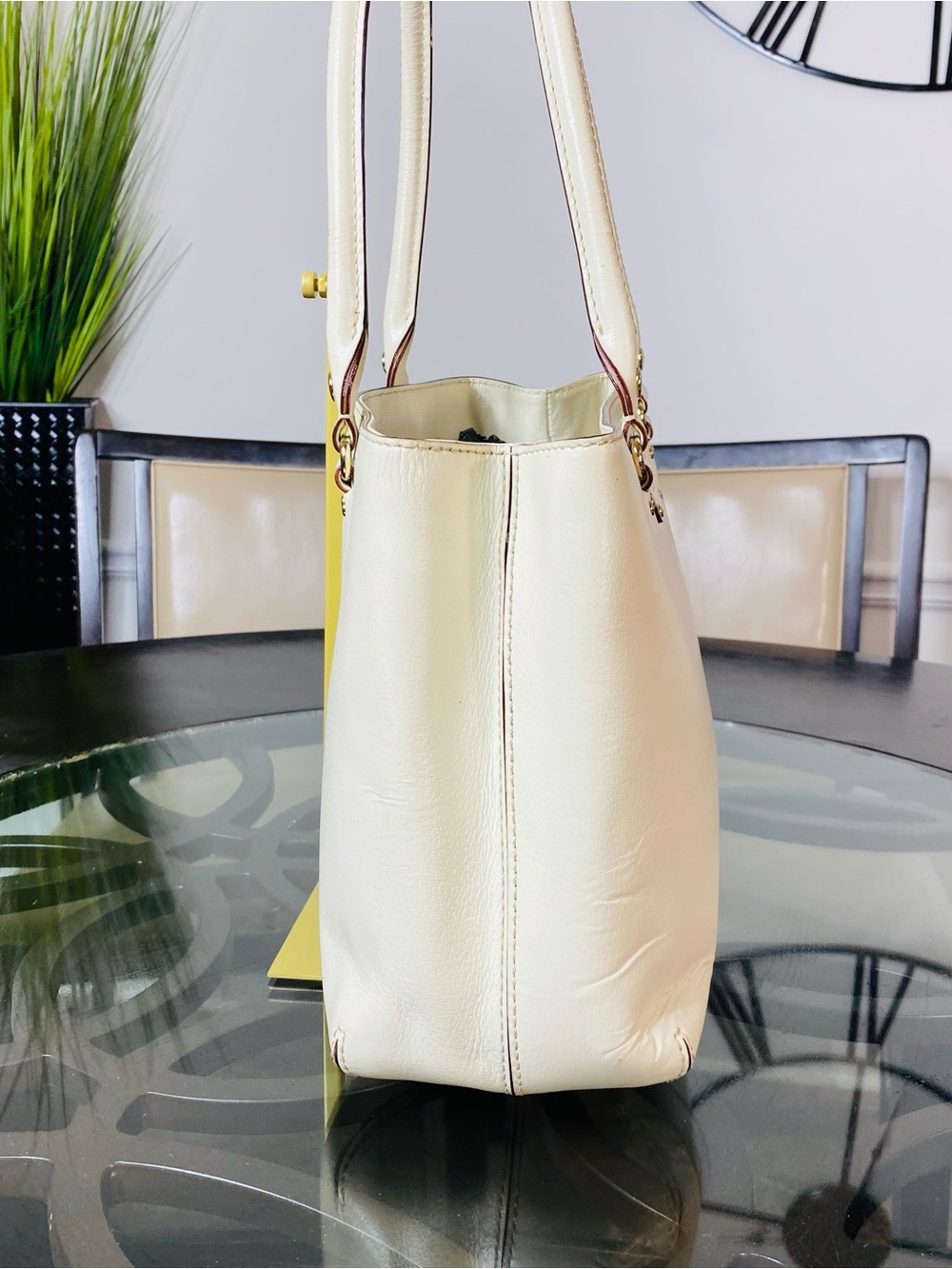 Kate Spade Wellesley Quinn Medium Tote Bag Off White Cream Leather Gold Hardware - Picture 4 of 8